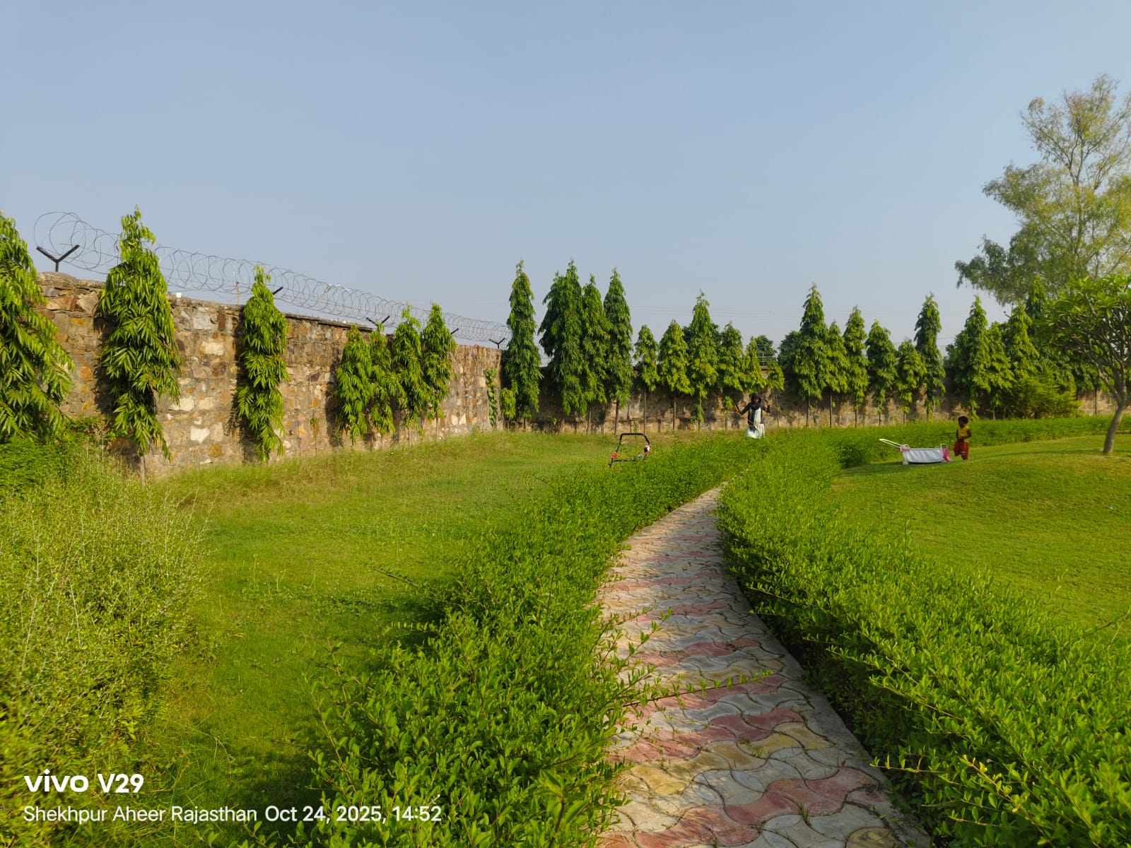 PLOT IN LIFE STYLE CITY